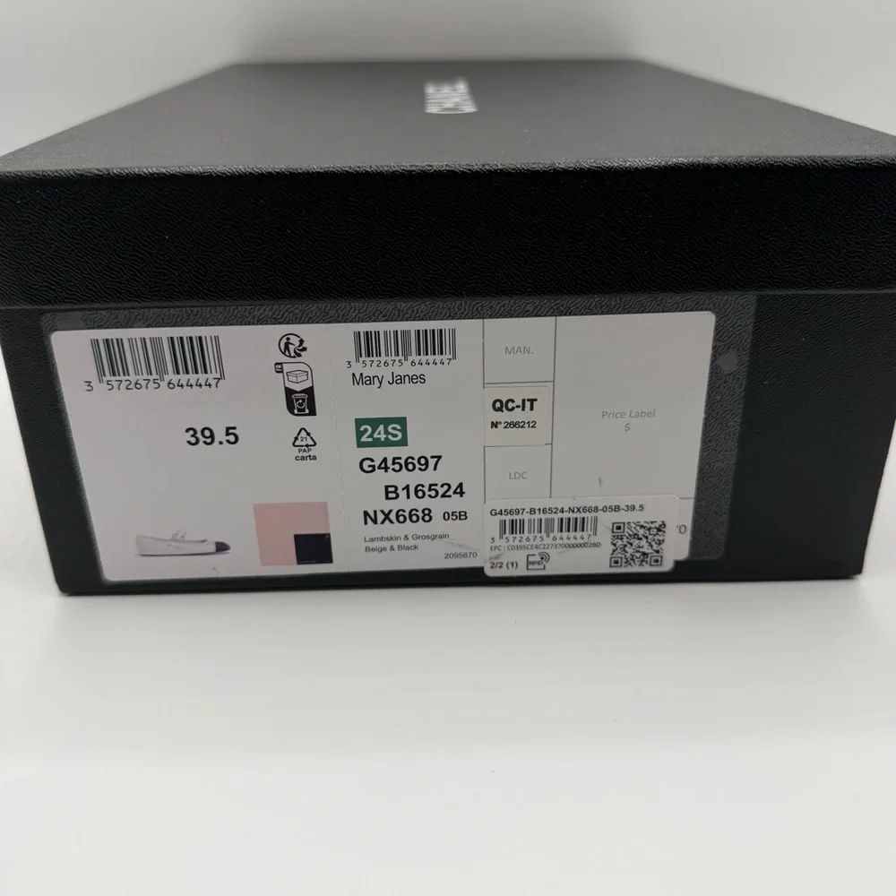 NEW NIB Chanel Beige Black Bicolor CC logo Cap Toe Mary Jane Buckle Ballet Flats - Picture 11 of 13